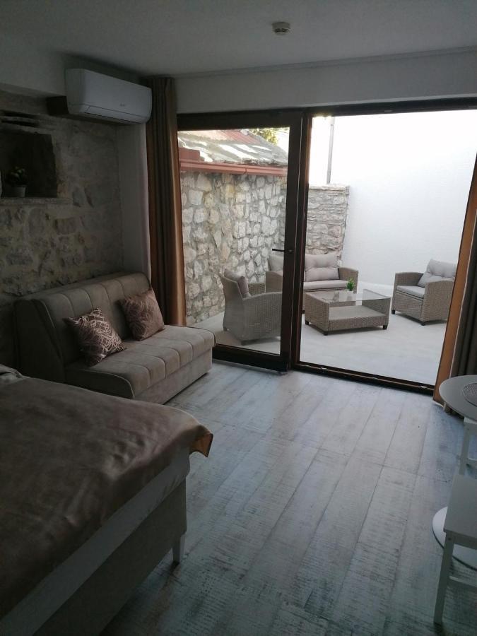 Vila Mira Trebinje Exteriör bild