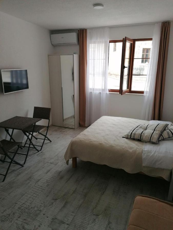 Vila Mira Trebinje Exteriör bild