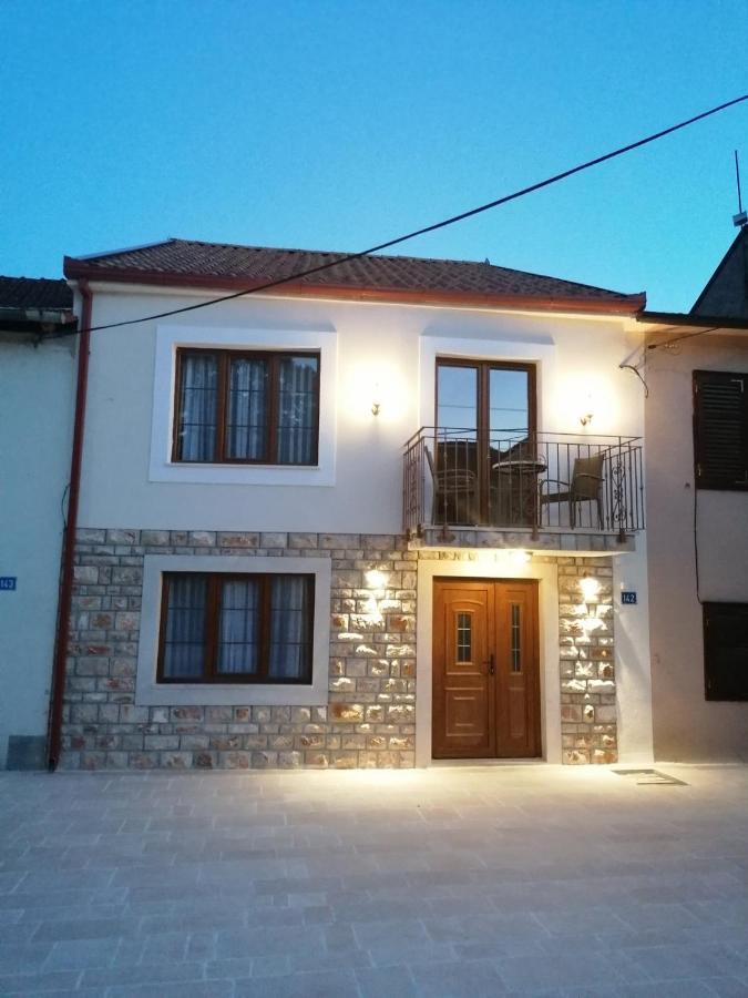 Vila Mira Trebinje Exteriör bild